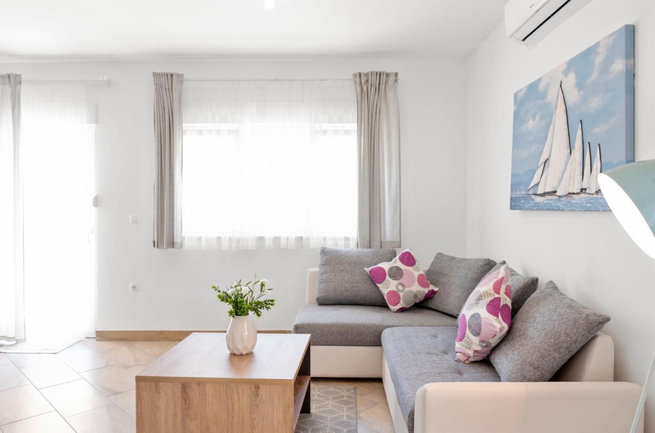 Aaa Anic Amazing Apartments Deluxe Split Bagian luar foto