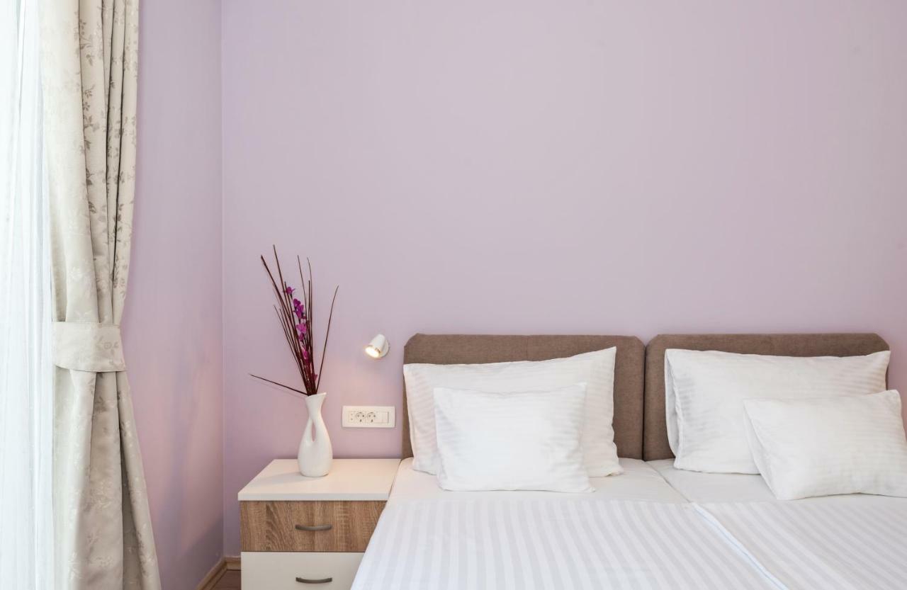 Aaa Anic Amazing Apartments Deluxe Split Bagian luar foto