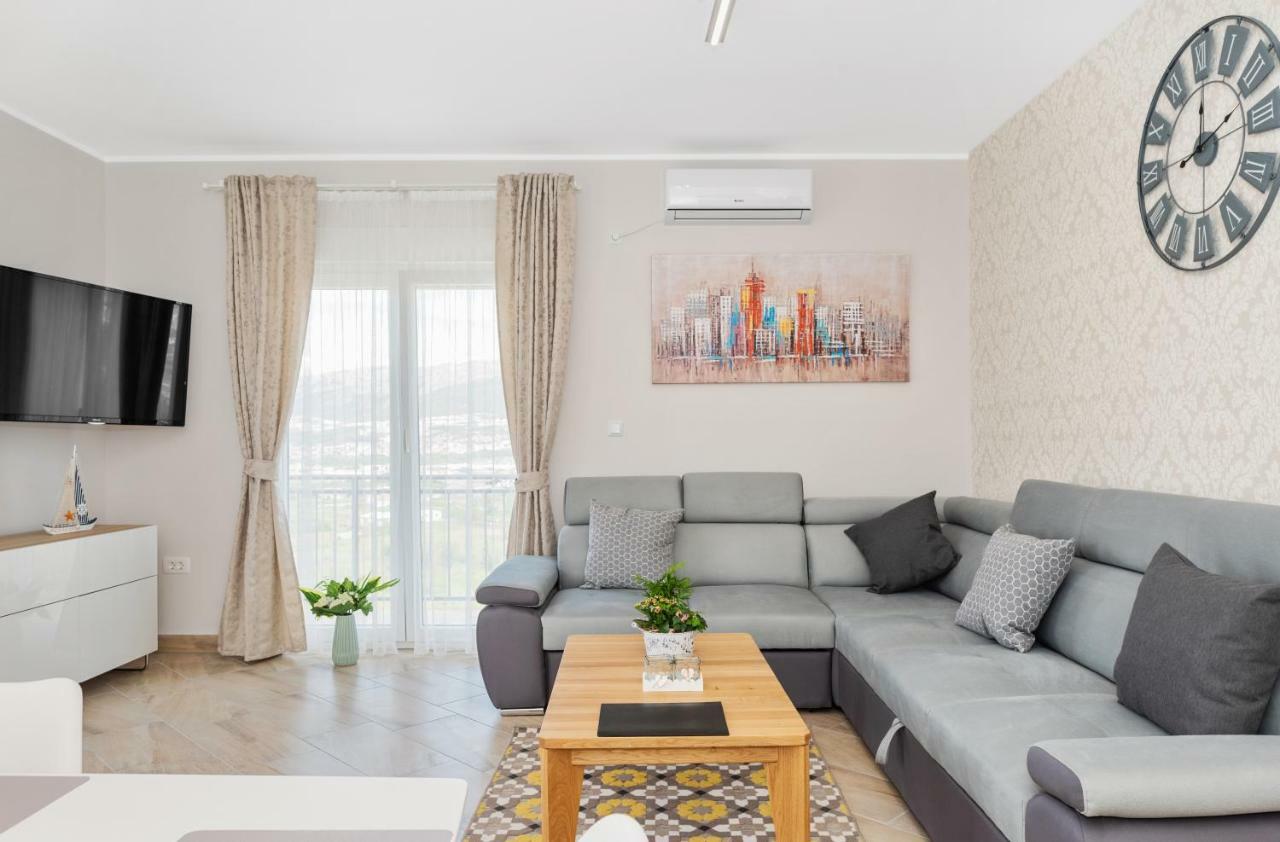Aaa Anic Amazing Apartments Deluxe Split Bagian luar foto