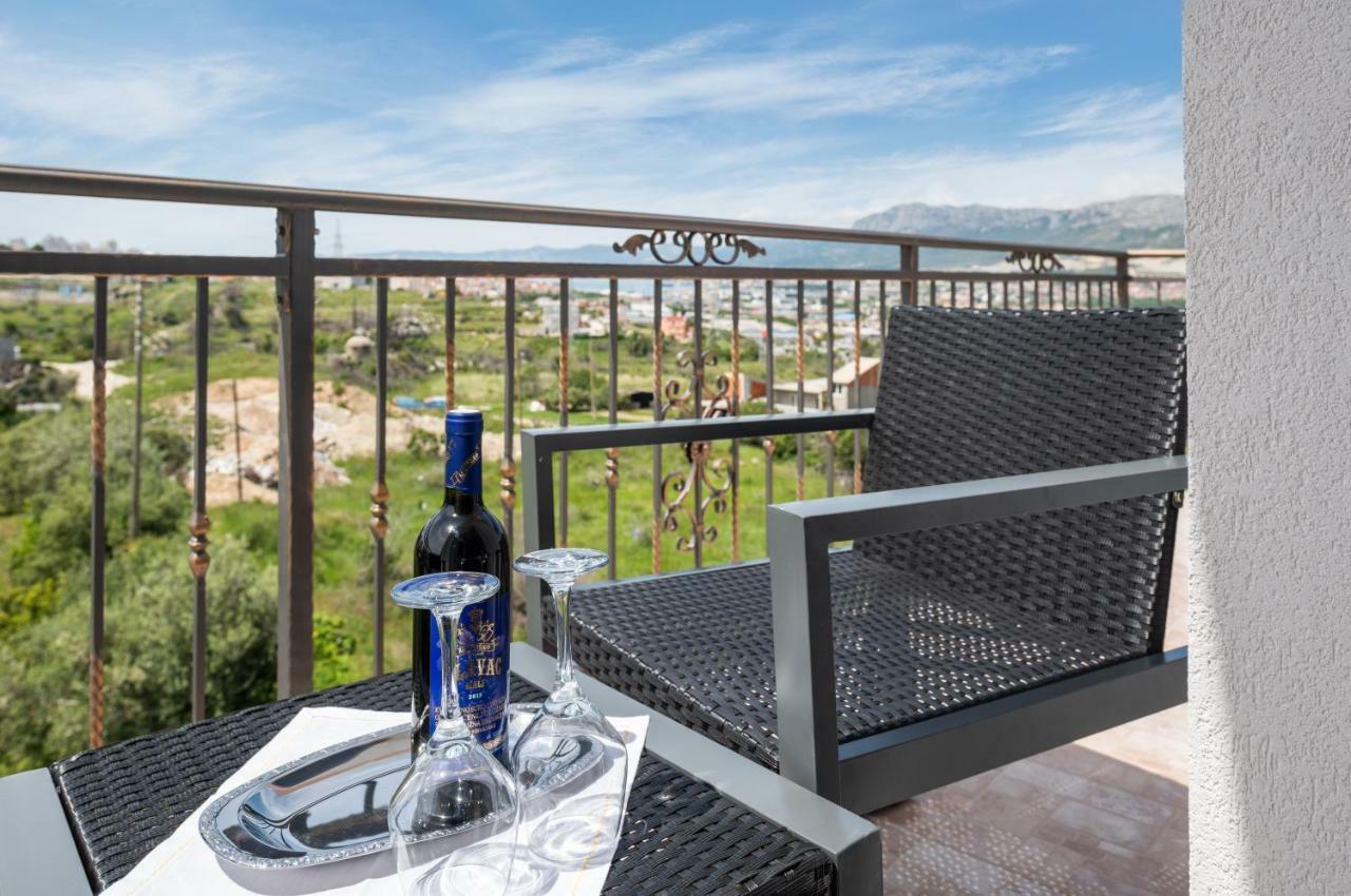 Aaa Anic Amazing Apartments Deluxe Split Bagian luar foto