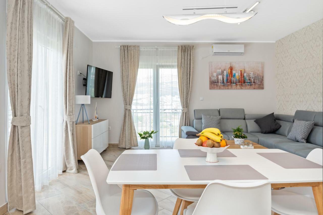 Aaa Anic Amazing Apartments Deluxe Split Bagian luar foto