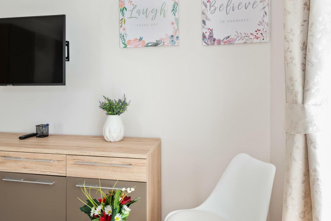 Aaa Anic Amazing Apartments Deluxe Split Bagian luar foto