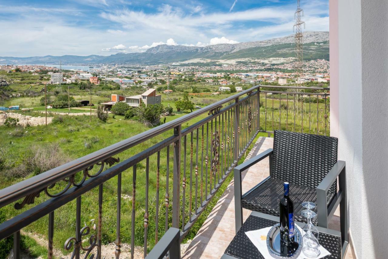 Aaa Anic Amazing Apartments Deluxe Split Bagian luar foto
